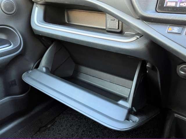 アクア Ｇブラックソフトレザーセレクション　モデリスタエアロ！純正ナビ＆フルセグＴＶ＆ＤＶＤ＆ＢＴ＆バックカメラ！スマートエントリー／スタートシステム！オートライト！社外アルミ！ナノイー！シートヒーター！ブラック合皮シート！（59枚目）