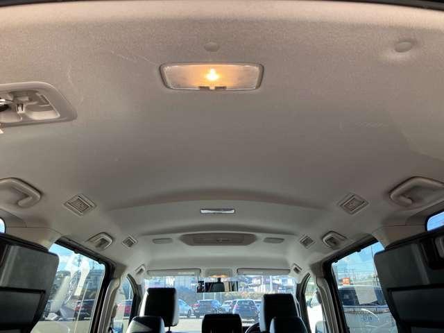 エスクァイア Ｇｉ　アルパイン９インチナビ／フルセグＴＶ／バックカメラ！シートヒーター！アイドリングストップ！両側パワースライドドア！ＥＴＣ！ＬＥＤヘッドライト！スマートキー！（24枚目）