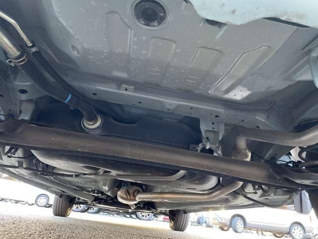 スペーシア ハイブリッドX アイドリングストップ!セーフティサポート!純正ディスプレイオーディオ&BT!キーレスプッシュスタートシステム!オートライト!シートヒーター!両側パワースライドドア!ビルトインETC!(19枚目)