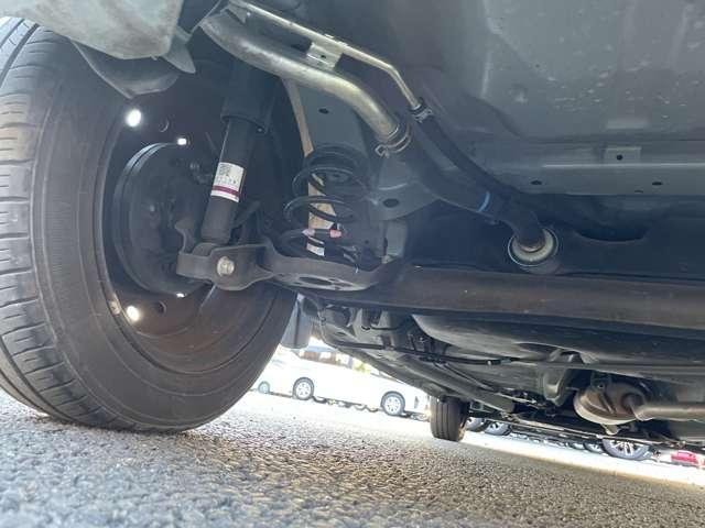 スペーシア ハイブリッドX アイドリングストップ!セーフティサポート!純正ディスプレイオーディオ&BT!キーレスプッシュスタートシステム!オートライト!シートヒーター!両側パワースライドドア!ビルトインETC!(20枚目)