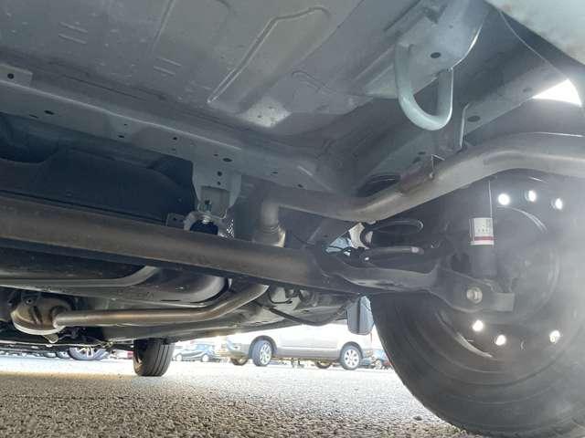 スペーシア ハイブリッドX アイドリングストップ!セーフティサポート!純正ディスプレイオーディオ&BT!キーレスプッシュスタートシステム!オートライト!シートヒーター!両側パワースライドドア!ビルトインETC!(21枚目)