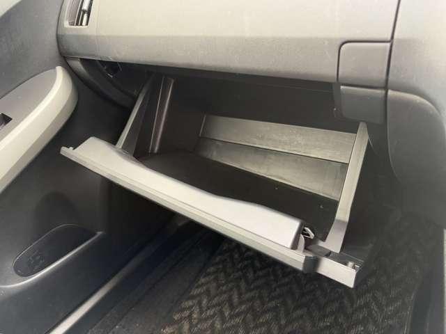 �u�O���[�u�{�b�N�X�v���[�X�y�[�X�����邽�߁A�ԓ��̐������ڂ��ł��܂��I