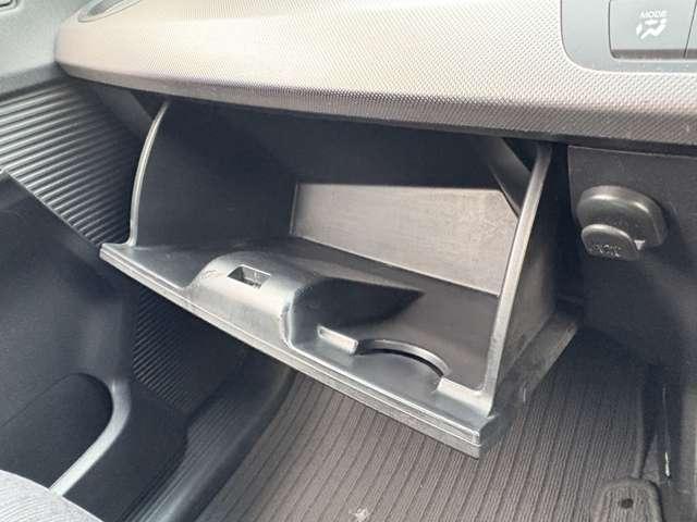 �u�O���[�u�{�b�N�X�v���[�X�y�[�X�����邽�߁A�ԓ��̐������ڂ��ł��܂��I