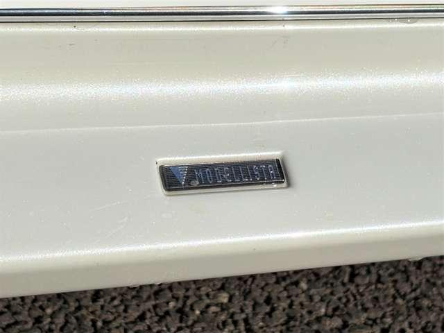 ���f���X�^�G�A����