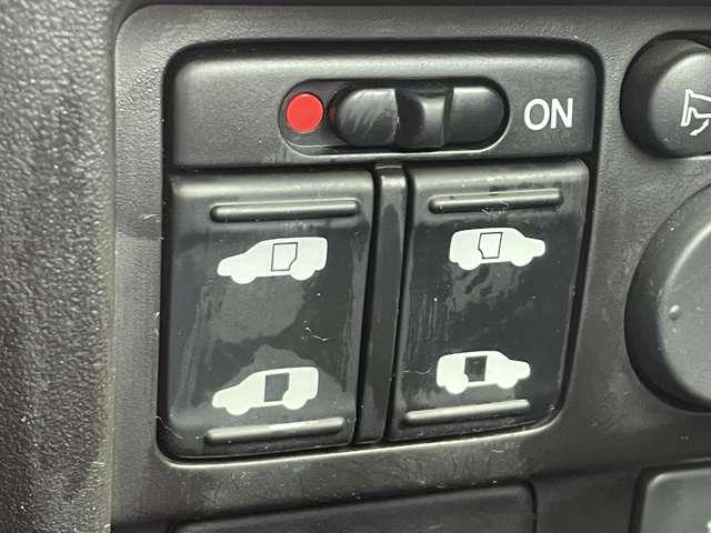 �u�����p���[�X���C�h�h�A�v�@���E�ǂ�����p���[�X���C�h�h�A�������N�ł��ȒP�ɊJ���o���܂��I