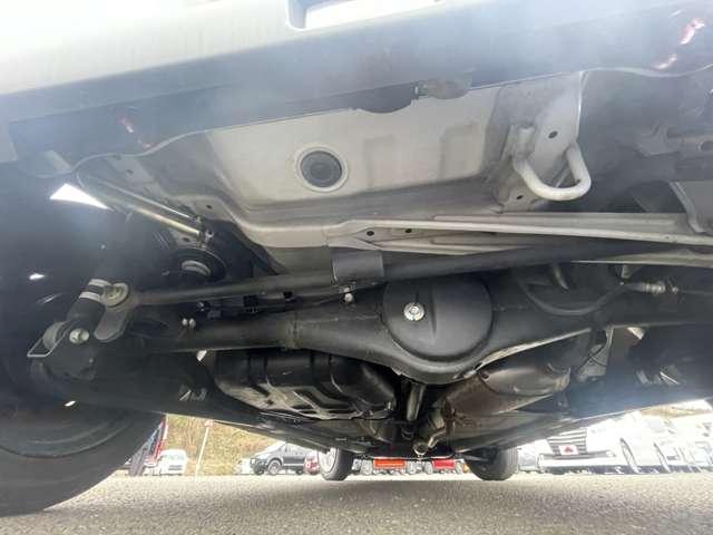 アルトラパン モード　４ＷＤ／全方位カメラ／衝突軽減ブレーキ／純正ナビ／フルセグＴＶ／ＤＶＤ／前席シートヒーター／Ｂｌｕｅｔｏｏｔｈ／コーナーセンサー／レーンキープアシスト／ディスチャージ／スマートキー／禁煙車（32枚目）