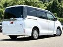 ヴォクシー １．８ハイブリッド　７名　禁煙車！衝突被害軽減ブレーキ！クルーズコントロール！後席モニター！両側パワースライドドア！メモリーナビ！バックカメラ！Ｂｌｕｅｔｏｏｔｈ対応！フルセグＴＶ！ＥＴＣ２．０！オートライト！シートヒーター！（3枚目）