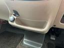 Ｊ　禁煙車！社外メモリーナビ！Ｂｌｕｅｔｏｏｔｈ！ワンセグＴＶ！ＣＤ再生！キーレス！パワーウィンドウ！窓側スイッチ！シガーソケット給電！パワステ！横滑り防止装置！純正フロアマット！社外アルミホイール！（40枚目）