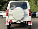 ジムニー ランドベンチャー　４ＷＤ　４ＷＤ！５速ＭＴ！禁煙！ＢＴ！フルセグＴＶ！ＥＴＣ！シートヒーター！スマートキー＆プッシュスタート！ＬＥＤライト！！ＢＡＴＴＬＥＺマフラー！ＪＡＯＳスポーツカウル＆マッドガード！ＲＡＹＳ１６ＡＷ！（6枚目）