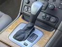 シフトレバーは使い易い位置にあります♪