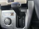 シフトレバーは使い易い位置にあります♪