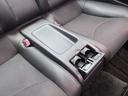 後部座席には小物置きやドリンクホルダーが装備されています！