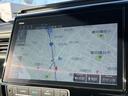 「純正ナビ」　純正ナビ付きで知らない土地のドライブも安心！ＣＤ、ＴＶも楽しめます♪