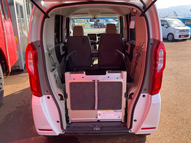 Ｎ－ＢＯＸ Ｇ・スロープホンダセンシング　福祉車輌　ＥＴＣ　バックカメラ　オートクルーズコントロール　レーンアシスト　衝突被害軽減システム　両側電動スライドドア　スマートキー　アイドリングストップ　電動格納ミラー　オートライト　シートヒーター（5枚目）