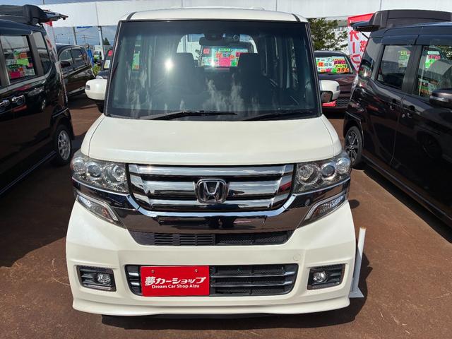 Ｎ－ＢＯＸカスタム Ｇ・ターボＬパッケージ　４ＷＤ　ドライブレコーダー　ＥＴＣ　両側電動スライドドア　オートクルーズコントロール　オートライト　スマートキー　アイドリングストップ　電動格納ミラー　シートヒーター　ベンチシート　ＣＶＴ（3枚目）