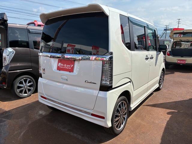 Ｎ－ＢＯＸカスタム Ｇ・ターボＬパッケージ　４ＷＤ　ドライブレコーダー　ＥＴＣ　両側電動スライドドア　オートクルーズコントロール　オートライト　スマートキー　アイドリングストップ　電動格納ミラー　シートヒーター　ベンチシート　ＣＶＴ（5枚目）
