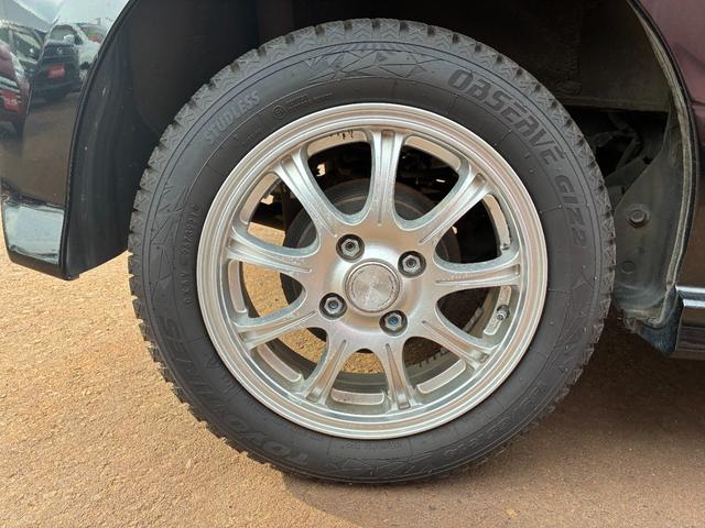 アルミホイール　タイヤの販売も自信を持って、おすすめしますスタッドレスタイヤのご相談も当店が責任を持ってご提案いたします。