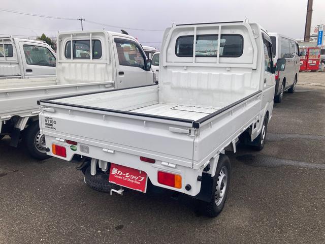 NT100クリッパートラック DX 4WD 軽トラック MT エアコン 運転席エアバッグ 助手席エアバッグ(5枚目)
