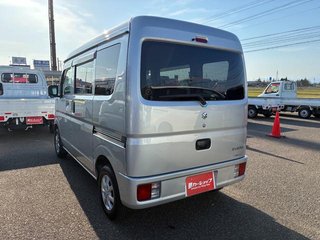 エブリイ ジョインターボ　４ＷＤ　両側スライドドア　電動格納ミラー　ＣＤ　ミュージックプレイヤー接続可　アルミホイール　エアコン　パワーステアリング　パワーウィンドウ（4枚目）