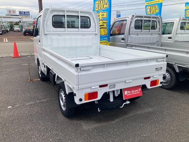 キャリイトラック ＫＣエアコン・パワステ　４ＷＤ　ＭＴ　衝突被害軽減システム　ＥＳＣ　エアコン　運転席エアバッグ　助手席エアバッグ（4枚目）