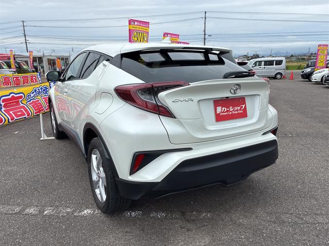Ｃ－ＨＲ Ｓ－Ｔ　ＬＥＤエディション　４ＷＤ　オートクルーズコントロール　レーンアシスト　衝突被害軽減システム　オートマチックハイビーム　ＬＥＤヘッドランプ　アルミホイール　スマートキー　電動格納ミラー　ＣＶＴ　盗難防止システム（6枚目）