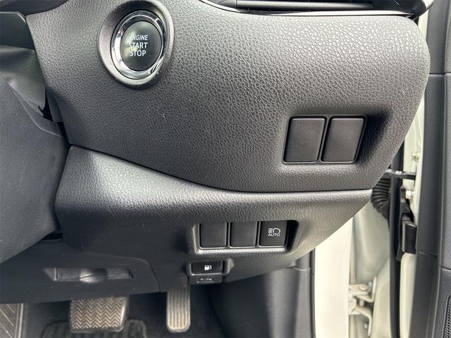 Ｃ－ＨＲ Ｓ－Ｔ　ＬＥＤエディション　４ＷＤ　オートクルーズコントロール　レーンアシスト　衝突被害軽減システム　オートマチックハイビーム　ＬＥＤヘッドランプ　アルミホイール　スマートキー　電動格納ミラー　ＣＶＴ　盗難防止システム（15枚目）