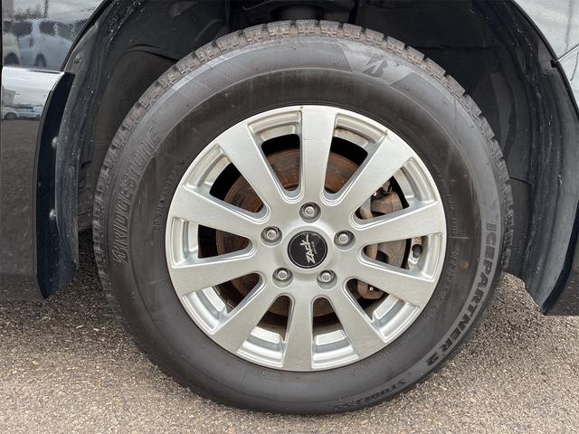 セレナ 　クリアランスソナー　オートクルーズコントロール　レーンアシスト　衝突被害軽減システム　両側電動スライドドア　スマートキー　電動格納ミラー　後席モニター　３列シート　ＣＶＴ　アルミホイール　ＥＳＣ（20枚目）