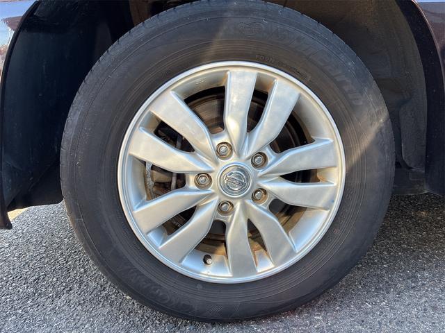 セレナ ハイウェイスター 4WD ETC オートクルーズコントロール 両側電動スライドドア スマートキー アイドリングストップ 電動格納ミラー 3列シート CVT アルミホイール 盗難防止システム 衝突安全ボディ ABS(20枚目)