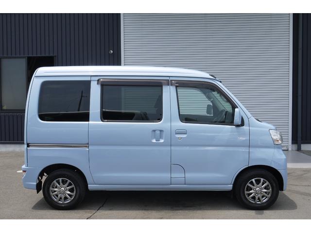 ピクシスバン クルーズ　ＳＡＩＩＩ　４ＷＤ　後期モデル　ハイルーフ　衝突軽減ブレーキ　車線逸脱警報　リアコーナーセンサー　オートハイビーム　リアヒーター　パワーウインドウ　キーレス　両側スライド　ＣＤ　ＡＭ／ＦＭ　アイドリングストップ（5枚目）