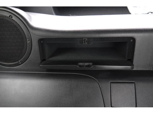 フェアレディＺ ベースグレード　トミーカイラコンプリート　６ＭＴ　トミーカイラエキマニ　トミーカイラオリジナル６ＰＯＤキャリパー　トミーカイラＰｒｏＲ１９インチ鍛造アルミ　トミーカイラフロントエアロ・サイドディフューザー（31枚目）