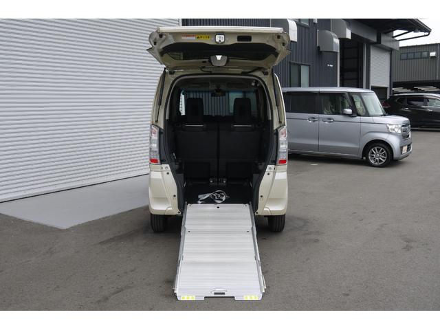 N-BOX+ G・Lパッケージ 車いす仕様車 4WD 福祉車両 車いすスローパー 後期モデル 衝突軽減ブレーキ 左側パワースライドドア 前席2脚シートヒーター プラズマクラスター 純正Bluetooth対応メモリーナビ Bカメラ スマートキー(11枚目)