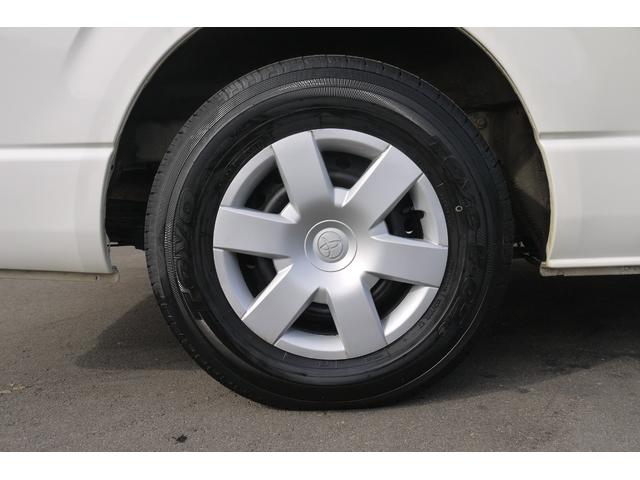 ハイエースバン ロングDX ウェルキャブ車いす仕様車全自動スライドリフト Bタイプ10人乗り 4WD 車イス電動固定2基 ディーゼルターボ 左スライドドア連動オートサイドステップ リヤクーラー リヤヒーター キーレス(19枚目)