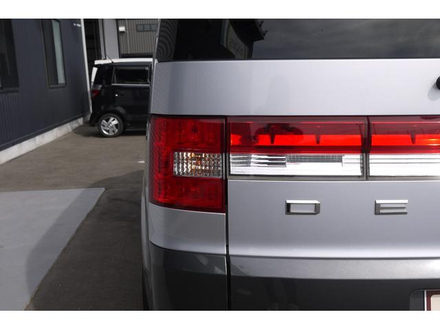 デリカＤ：５ Ｄ　パワーパッケージ　４ＷＤ　ディーゼルターボ　フリップダウンモニター　両側パワースライドドア　前席２脚シートヒーター　クルーズコントロール　パドルシフト　ステアリングスイッチ　純正９インチメモリーナビ　８人乗り　Ｂカメラ（18枚目）