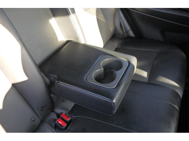 自社認証工場完備！自社鈑金工場完備！　車検・整備・鈑金！お車のことならティーカーズにお任せ下さい！