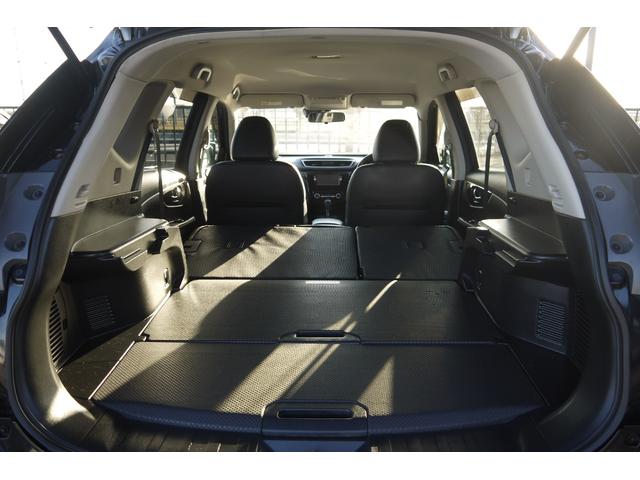 自社認証工場完備！自社鈑金工場完備！　車検・整備・鈑金！お車のことならティーカーズにお任せ下さい！