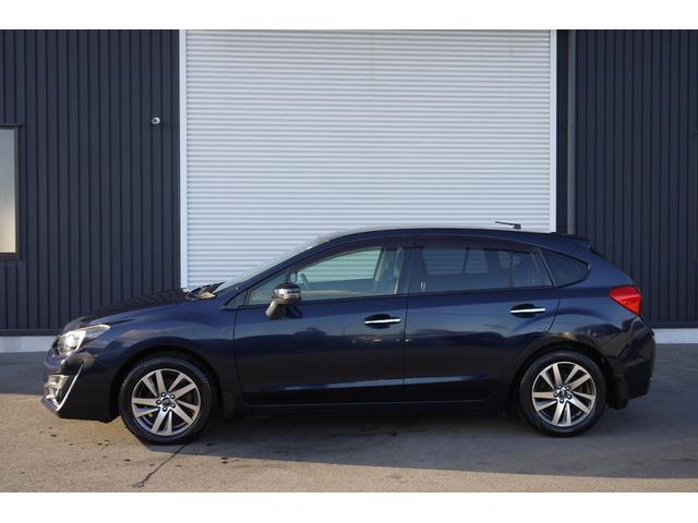 インプレッサスポーツ ２．０ｉアイサイト　プラウドエディション　４ＷＤ　アイサイト　後期モデル　レーダークルーズコントロール　パワーシート　左右独立温度調整機能付オートエアコン　純正１６インチアルミホイール　社外ＨＤＤナビ　オートライト　ＨＩＤヘッドライト　ＥＴＣ（6枚目）