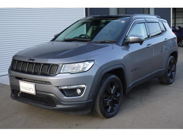 ジープ・コンパス ナイトイーグル　特別仕様車　ブラックルーフ　車線逸脱警報　Ｆ＆Ｒクリアランスソナー　Ｂｌｕｅｔｏｏｔｈ対応純正ナビ　ハーフレザーシート　レーダークルーズコントロール　左右独立温度調整　バックカメラ　ミラーヒーター（4枚目）