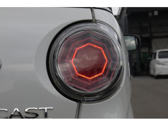 キャスト アクティバＧ　ターボ　ＳＡＩＩ　４ＷＤ　ターボ　スマートアシスト２　１０．１型ＬＥＤ液晶ディスプレイオーディオ　ＬＥＤヘッドライト　ＬＥＤフォグランプ　純正１５インチアルミホイール　オートライト　オートエアコン　スマートキー　ＥＴＣ（18枚目）