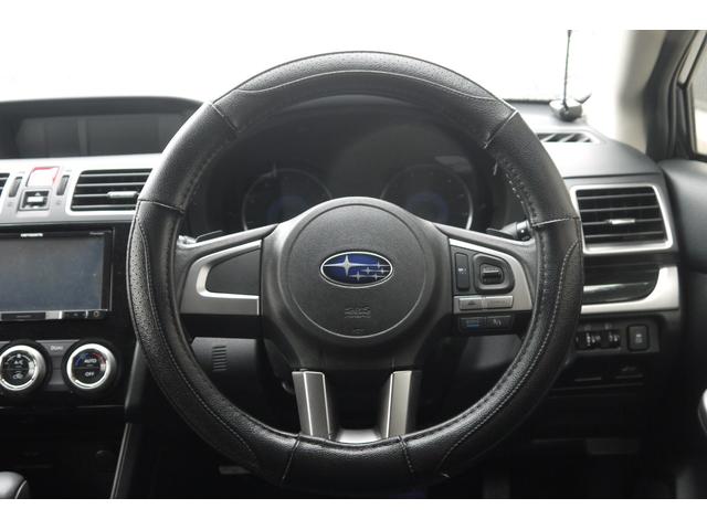 XVハイブリッド 2.0i アイサイト 4WD アイサイト ハイブリッド クルーズコントロール Bluetooth対応純正メモリーナビ エンジンスターター ドライブレコーダー 左右独立温度調整オートエアコン 純正アルミホイール ETC(10枚目)