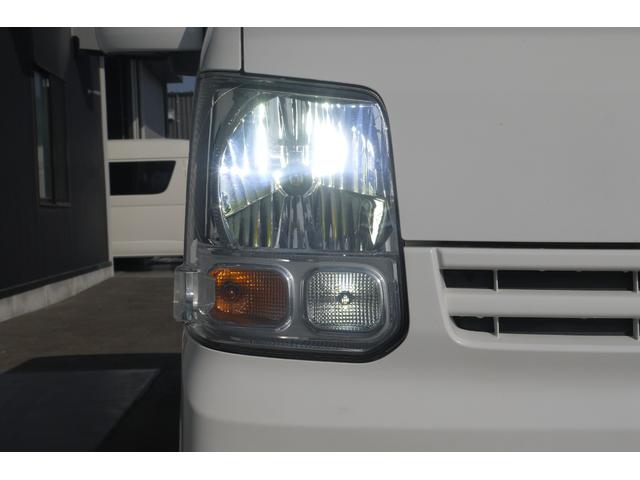 ＮＶ１００クリッパーバン ＧＸ　４ＷＤ　エマージェンシーブレーキ　ＬＥＤヘッドライト　Ｂｌｕｅｔｏｏｔｈ対応社外メモリーナビ　リアヒーター　オーバーヘッドシェルフ　社外１４インチアルミホイール　Ｍ／Ｔタイヤ　リフトアップ　ＥＴＣ（17枚目）