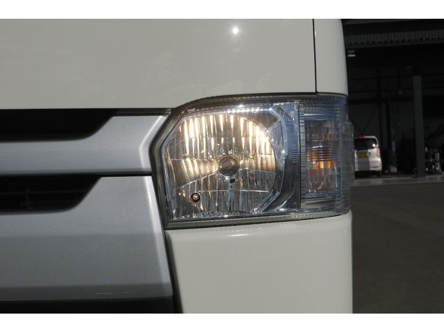 レジアスエースバン ロングＤＸ　ハイルーフ　４ＷＤ　後期モデル　ディーゼルターボ　車いす仕様車　Ｂタイプ１０人乗り　車いす電動スライドリフト付　車いす固定装置２脚　左スライドドア連動オートサイドステップ　リアヒーター　リモコンキー（16枚目）