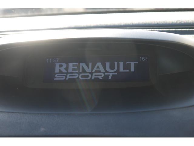 閖上東地区にございます！大型展示場、整備工場も併設しております。緑色のティーカーズ看板が目印です！