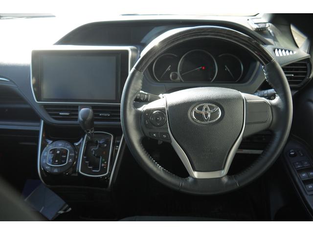 エスクァイア Ｘｉ　４ＷＤ　セーフティセンス　車いす仕様車スロープタイプ１　車いす固定装置２脚　両側パワースライドドア　フロントクリアランスソナー　Ｂｌｕｅｔｏｏｔｈ対応純正メモリーナビ　左右独立温度調整オートエアコン（15枚目）