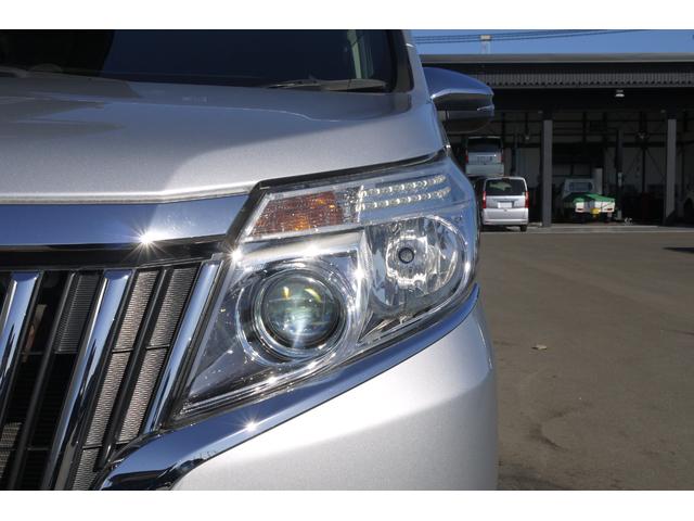 エスクァイア Ｘｉ　４ＷＤ　セーフティセンス　車いす仕様車スロープタイプ１　車いす固定装置２脚　両側パワースライドドア　フロントクリアランスソナー　Ｂｌｕｅｔｏｏｔｈ対応純正メモリーナビ　左右独立温度調整オートエアコン（22枚目）