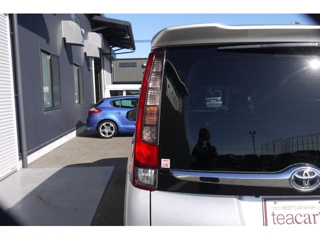 エスクァイア Ｘｉ　４ＷＤ　セーフティセンス　車いす仕様車スロープタイプ１　車いす固定装置２脚　両側パワースライドドア　フロントクリアランスソナー　Ｂｌｕｅｔｏｏｔｈ対応純正メモリーナビ　左右独立温度調整オートエアコン（25枚目）