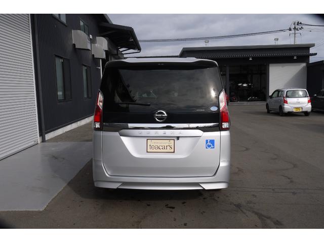 セレナ チェアキャブリフタータイプ 4WD 車いす仕様車 電動スライドリフト 固定装置1基 エマージェンシーブレーキ ハイブリッド 両側スライドドア クルーズコントロール オートエアコン リアエアコン オートライト バックカメラ(7枚目)