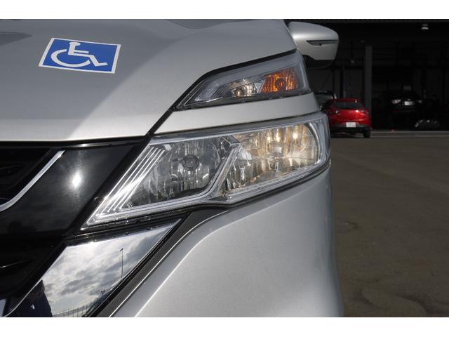 セレナ チェアキャブリフタータイプ 4WD 車いす仕様車 電動スライドリフト 固定装置1基 エマージェンシーブレーキ ハイブリッド 両側スライドドア クルーズコントロール オートエアコン リアエアコン オートライト バックカメラ(18枚目)