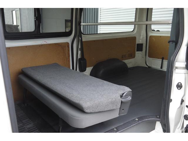 ハイエースバン ロングDX GLパッケージ 4WD ディーゼルターボ セーフティセンス 6人乗り 純正ルーフラック プライバシーガラス フロント&リアクリアランスソナー Bluetooth対応純正メモリーナビ オートライト バックカメラ ETC(15枚目)