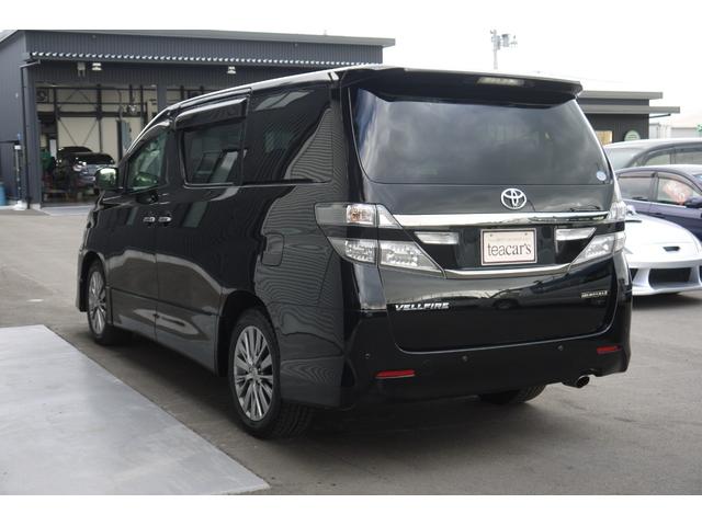 ヴェルファイア ２．４Ｚ　ゴールデンアイズＩＩ　４ＷＤ　７人乗り　フロント＆リアクリアランスソナー　リア電動ゲート　両側電動スライドドア　クルーズコントロール　９型メモリーナビ　クルーズコントロール　ナノイー付左右独立温度調整オートエアコン　ＥＴＣ（9枚目）