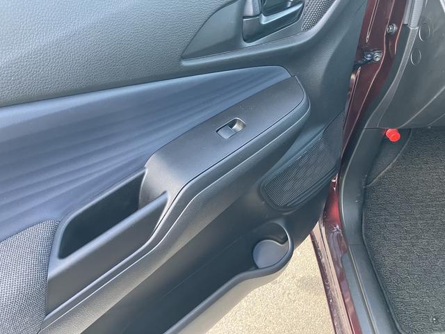 ソリオ Ｇ　２型　４ＷＤ　ナビ　ドラレコ　オートライト　Ｂｌｕｅｔｏｏｔｈ　スライドドア　純正ナビ　プッシュスタート　シートヒーター　オートエアコン　スズキセーフティーサポート　４ＷＤ　衝突被害軽減システム　アイドリングストップ（33枚目）
